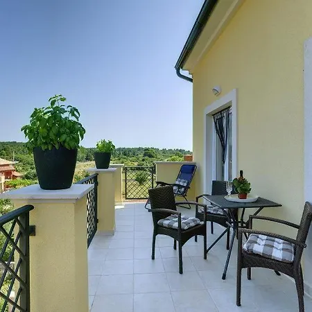 Ferienwohnung Pelikan * Ližnjan