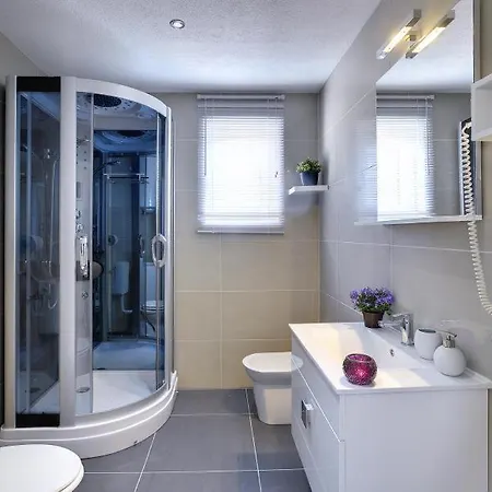 Ferienwohnung Pelikan Apartman *